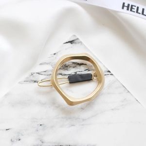 Anthropologie Minimalism Circle hair pin